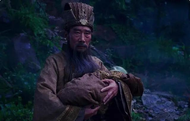 李雪健
